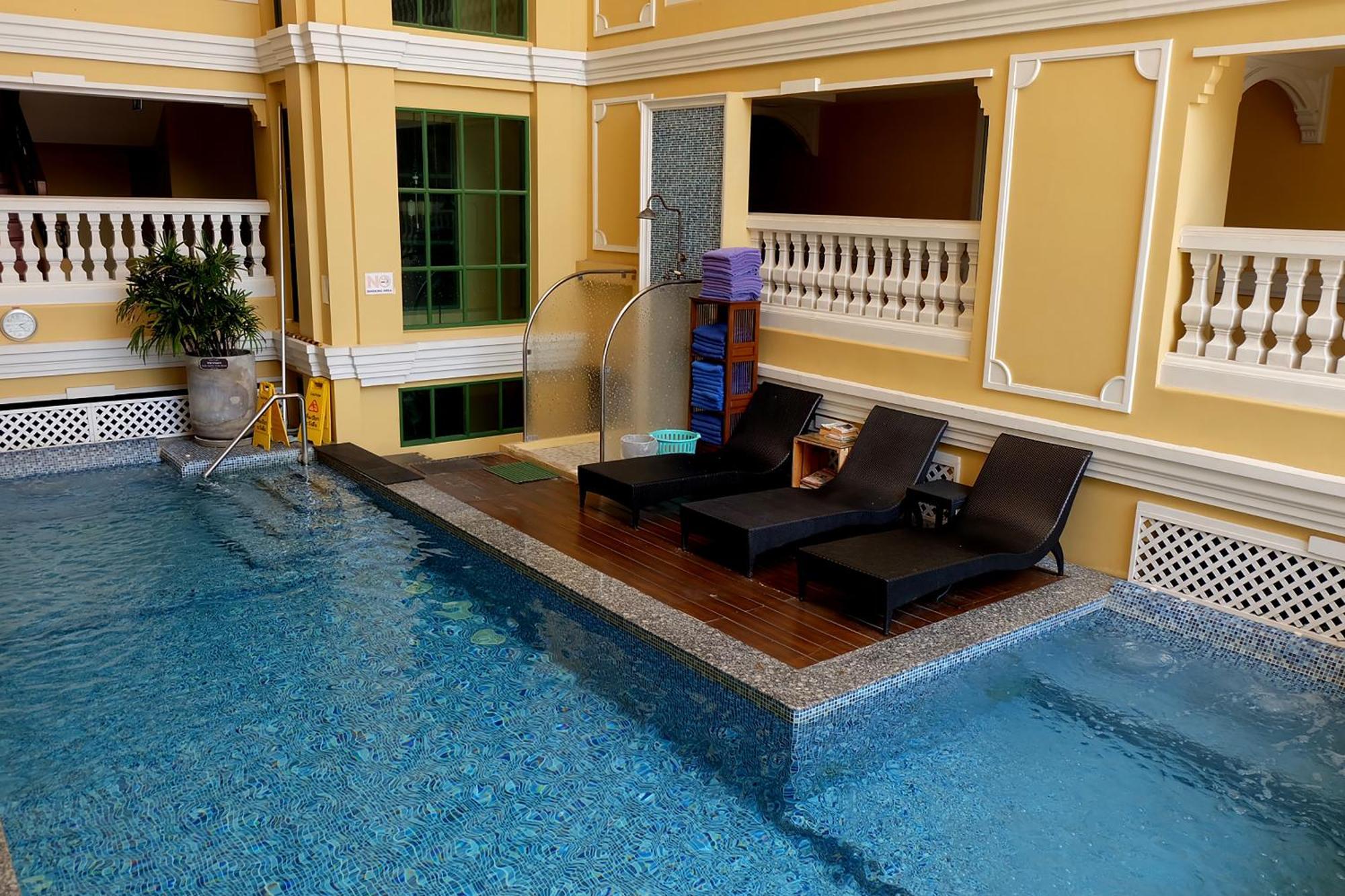 Siri Heritage Bangkok Hotel - Sha Extra Plus Exterior foto